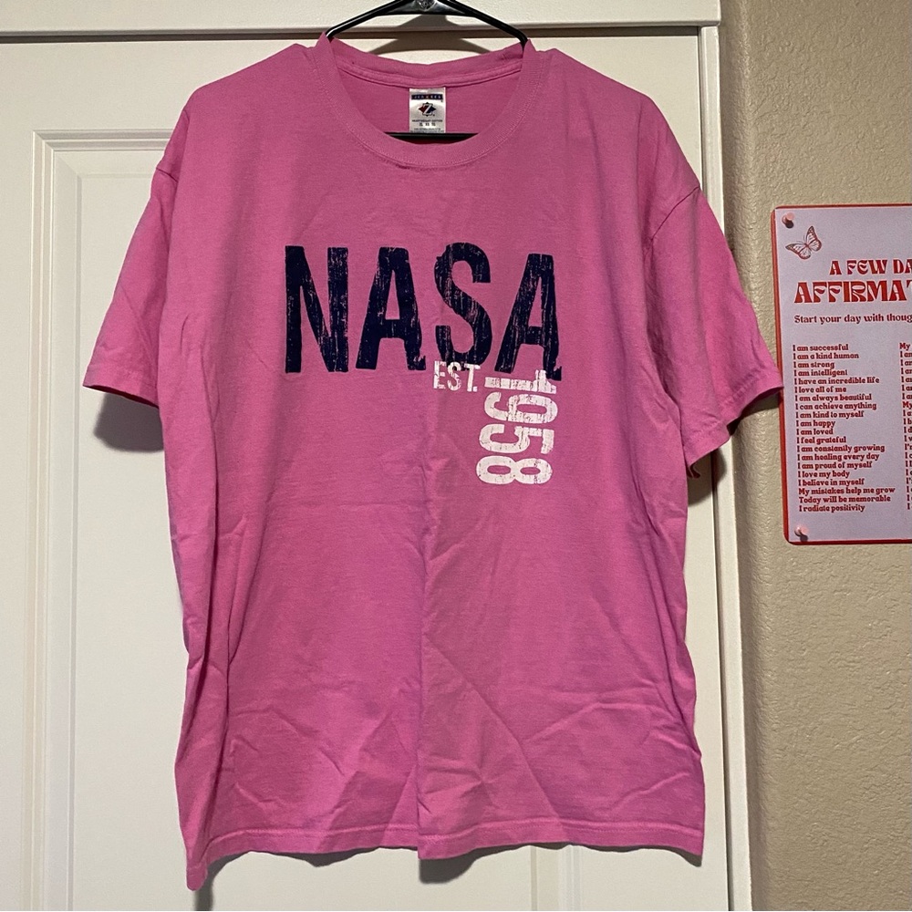 ⭐️ NASA T-Shirt from Houston Texas Space Center Tour Y2K